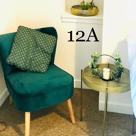 Flat 12A - Central, Modern, Bright Apartment With Free Wifi Oban Extérieur photo