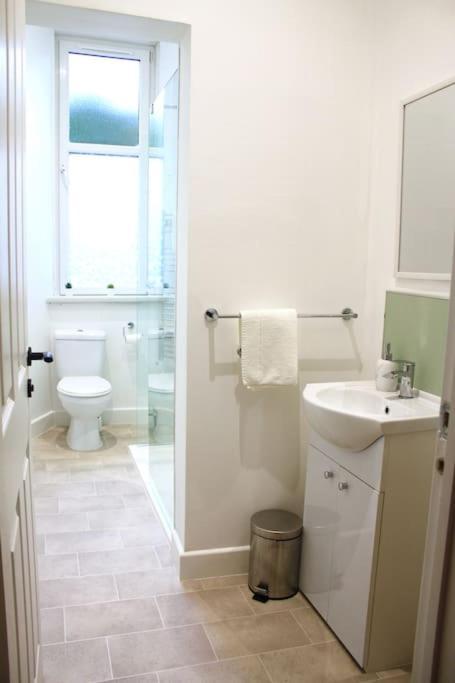 Flat 12A - Central, Modern, Bright Apartment With Free Wifi Oban Extérieur photo