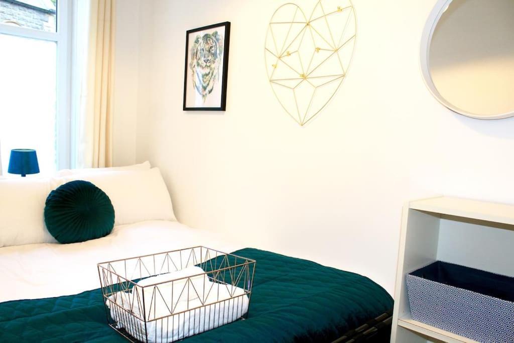 Flat 12A - Central, Modern, Bright Apartment With Free Wifi Oban Extérieur photo