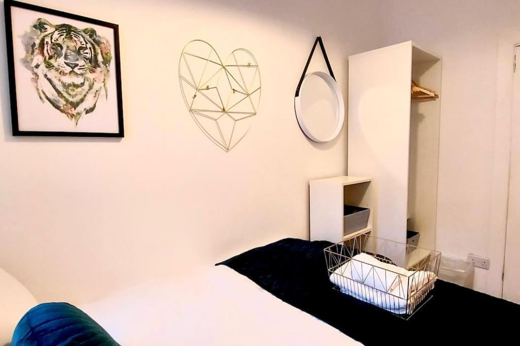 Flat 12A - Central, Modern, Bright Apartment With Free Wifi Oban Extérieur photo
